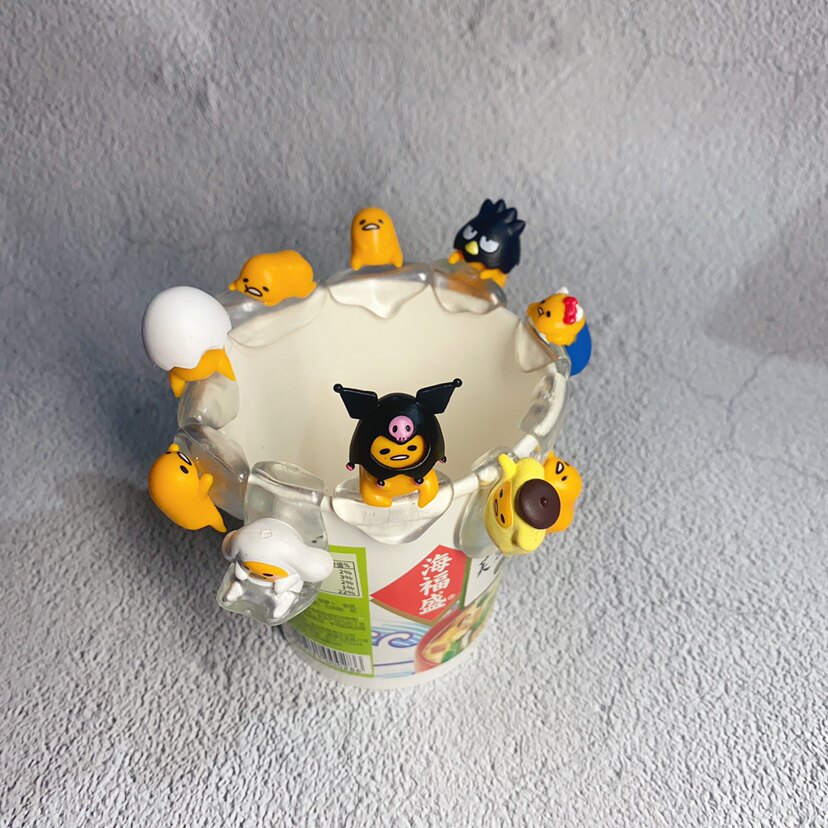 Kids Toys Under 1 Year - Mainan Blind Box Figur Mini Sanrio