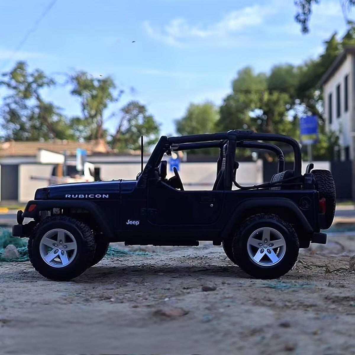 Maisto 1:18 Jeep Wrangler Rubi - Kids Toys Jeep ulasan dan harga